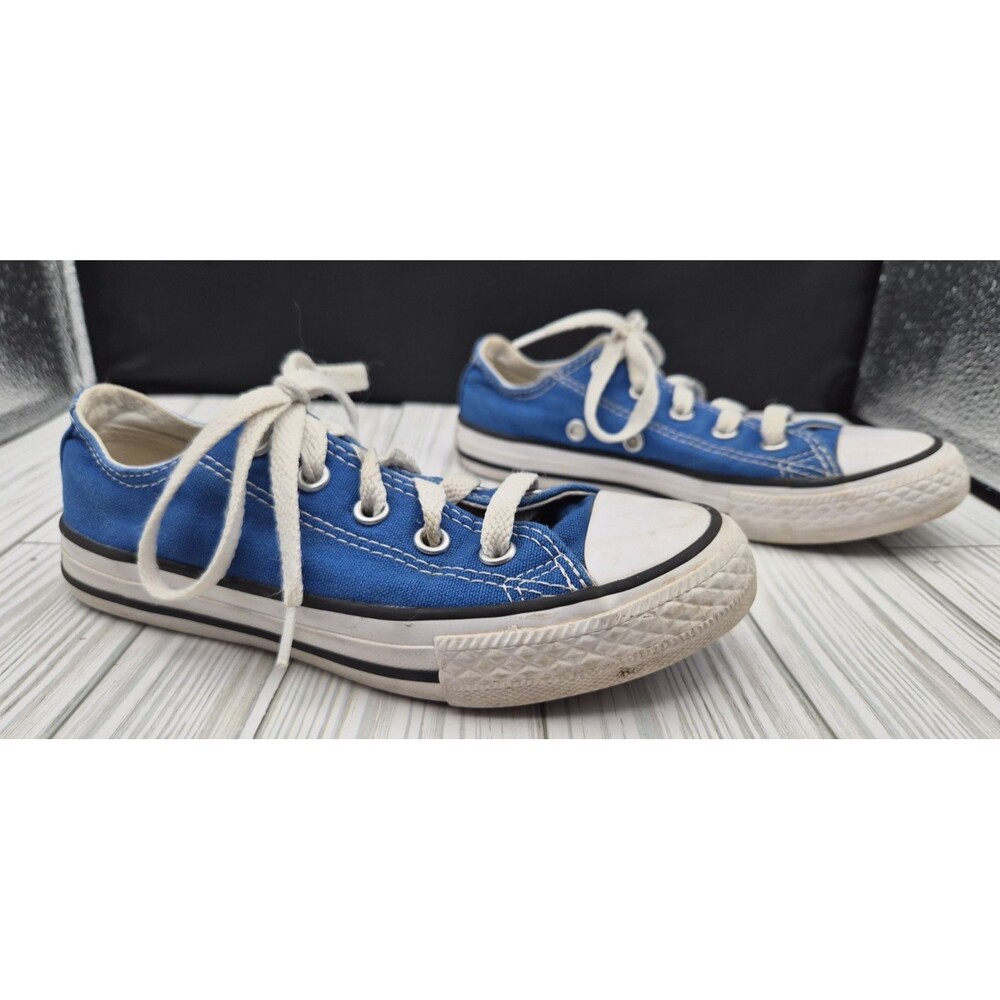 Converse All Star Chuck Taylor Royal Blue Youth Size 13 Sneakers Low Top Canvas